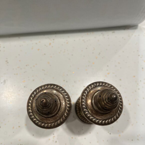Vintage Empire Weighted Sterling Set of Salt and Pepper Shakers - Picture 2 of 5